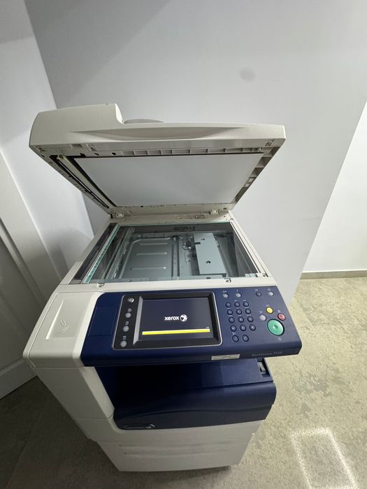 De vanzare imprimanta Xerox 7120