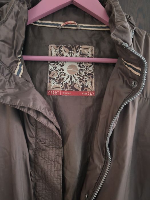 Дамско яке с качулка