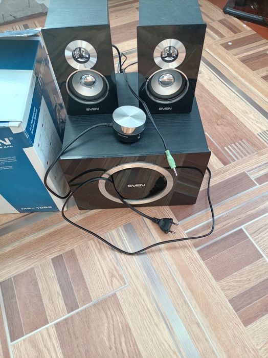 Продам акустическую аудио систему