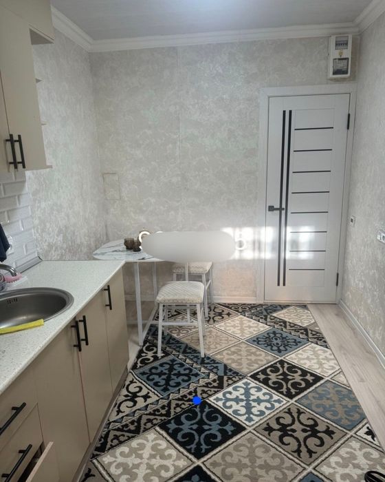 Beruniy metro yonida 2 xona qizlarga va oilaga