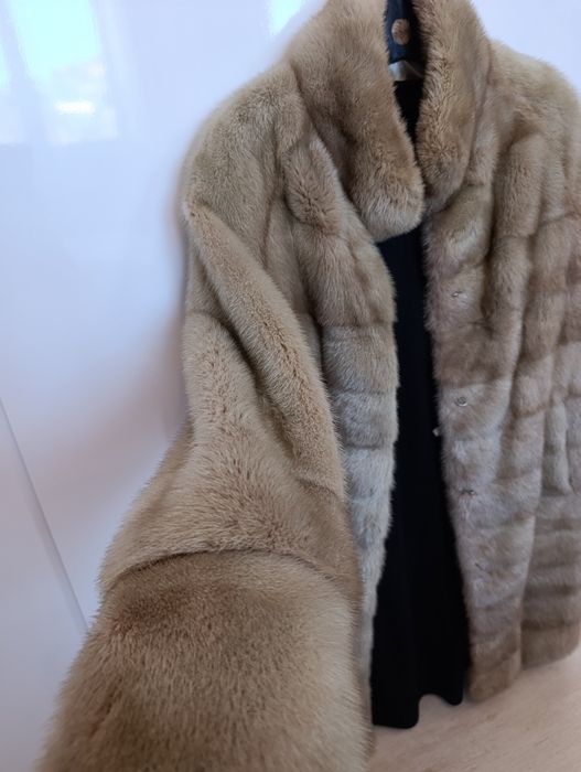 Срочно продам норк шубу