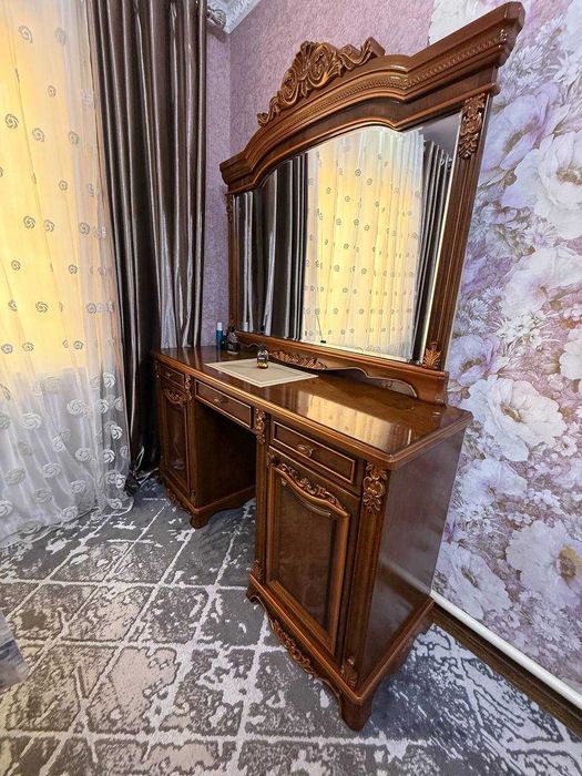 Mebel sotiladi holati zor