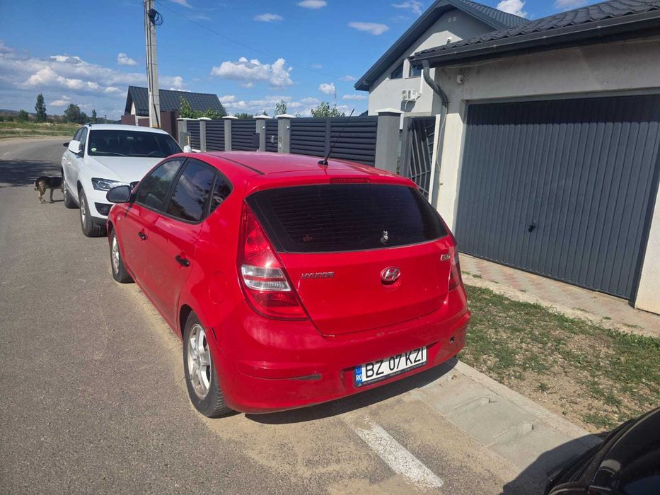 Vând Hyundai i30 2008