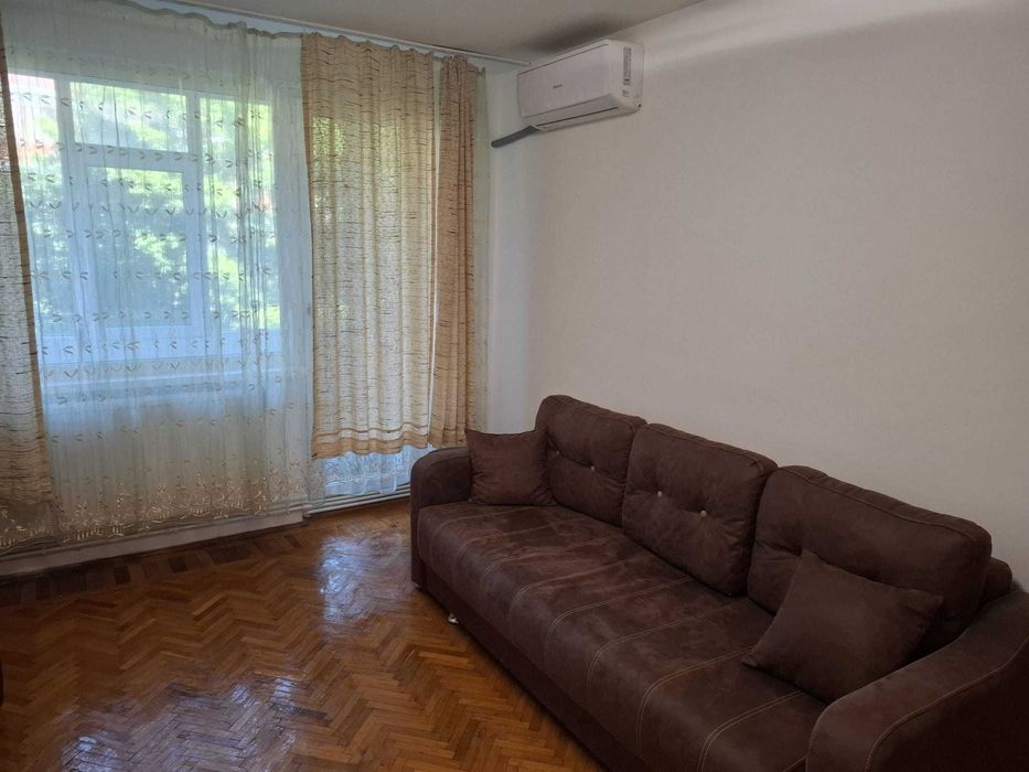 Inchiriez ap 2 camere semi-decomandat Brazda