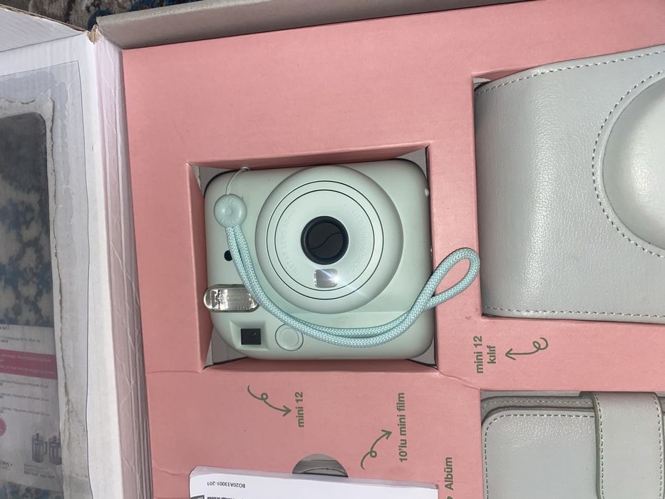 instax mini 12 camera