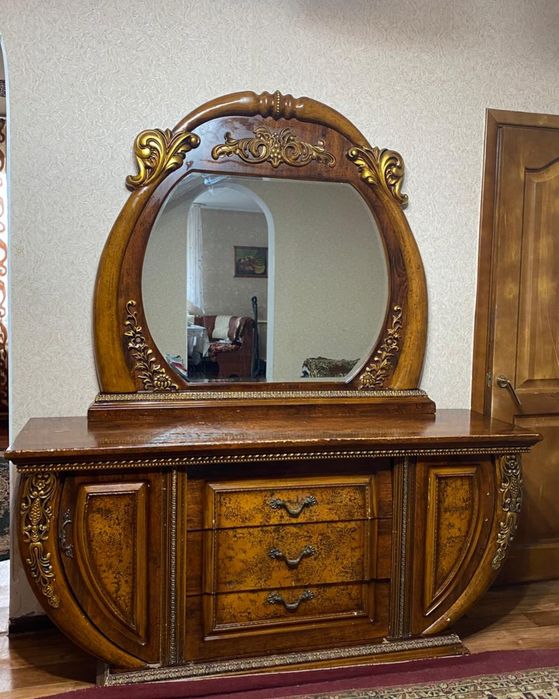 Продается Зеркало