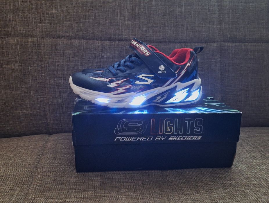 Skechers светещи маратонки за момче 34 номер, Скечърс