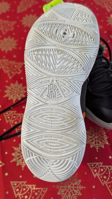 Nike Kyrie V 43 размер