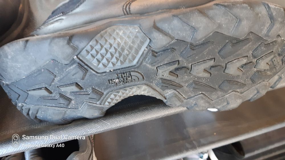 кроссовки The  North Face (оригинал) 40 р
