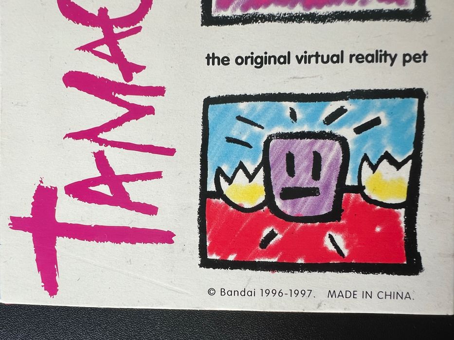 Оригинално Tamagotchi 1996-1997 BANDAI #1800 1st GEN