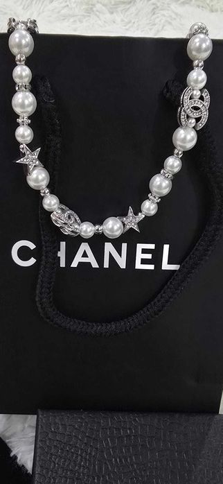 Chanel necklace for women