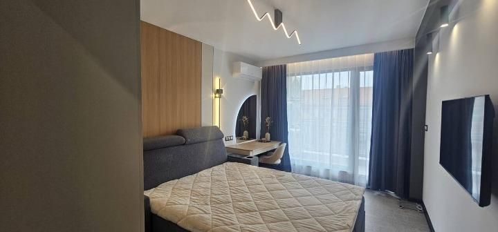 Дава се под наем Тристаен апартамент в Пловдив, Център - 130 кв.м за 1250 € - Снимка #4