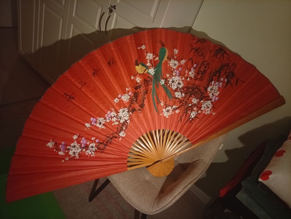 Большой декоративный веер