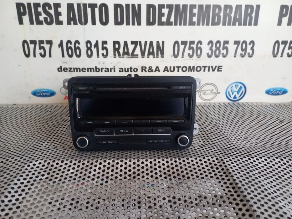Radio Cd Vw Passat Touran Jetta Caddy Golf 6 Vl An 2011-2012-2013-2014-2015 - Dezmembrari Arad
