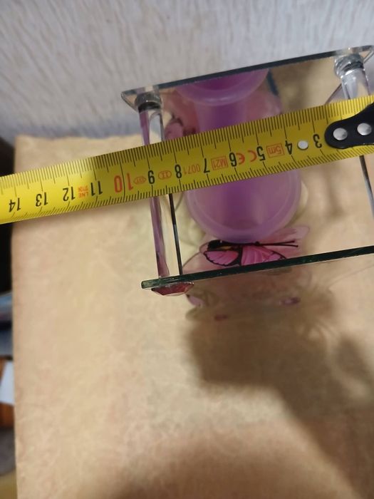 Прекрасна стъклена ваза