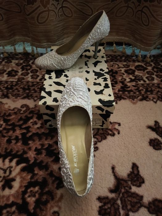 Женские туфли, босоножки