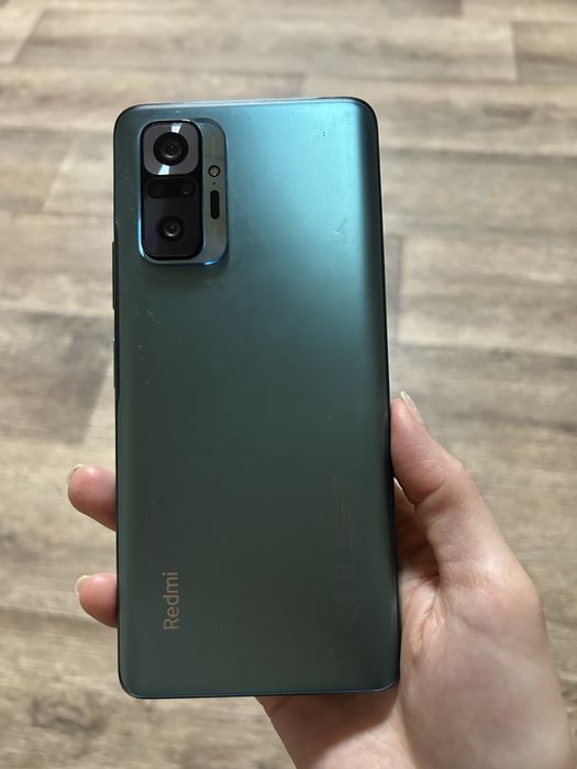 Продаю redmi note 10 pro 64гб памяти