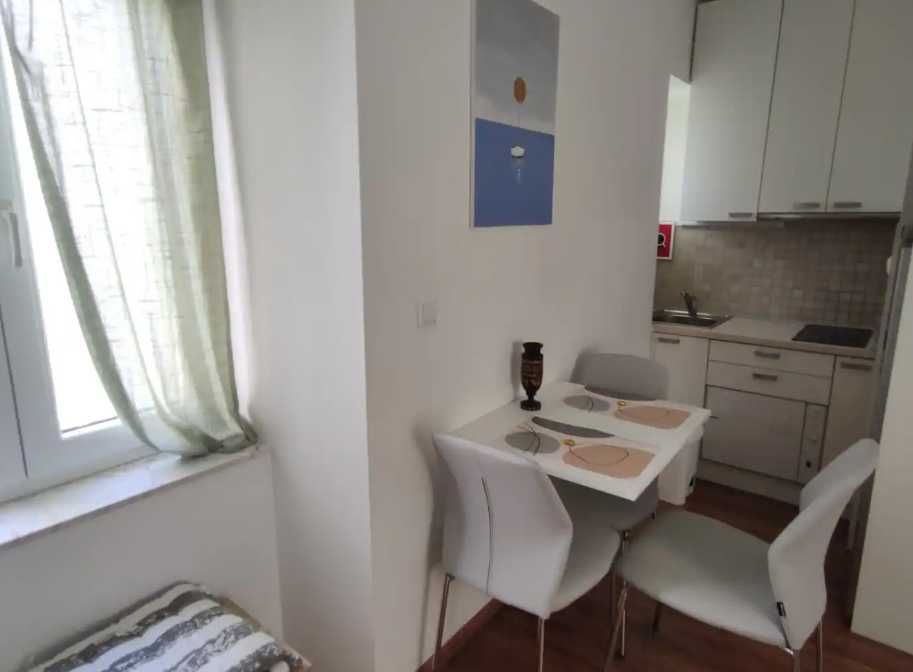 Дава се под наем Двустаен апартамент в Пловдив, Западен - 62 кв.м за 229.5 € - Снимка #2