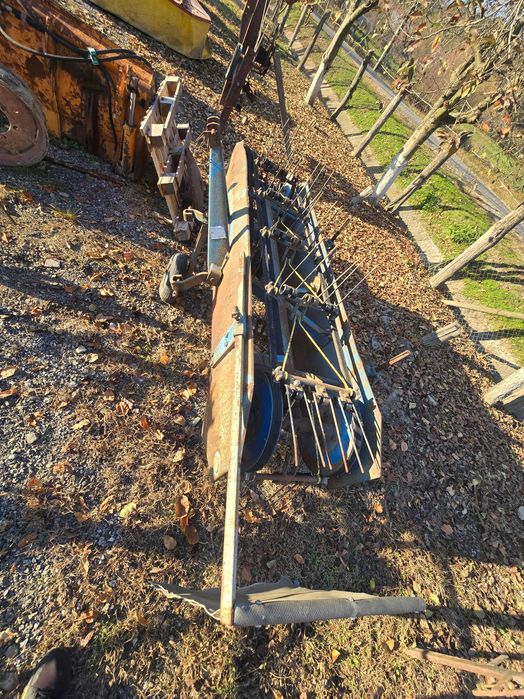 Grebla in tiranti la tractor modelul pe curele roti bune curele bune