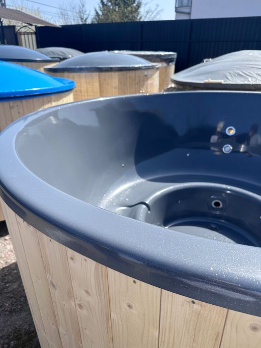 Ciubăr din fibră de sticlă cu aeromasaj – produs în România