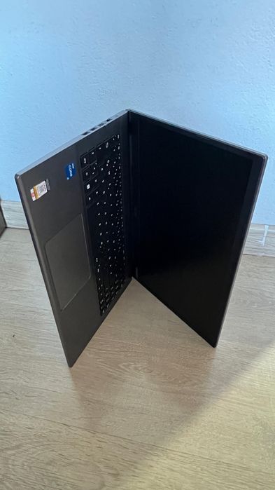 Leptop acer extensa