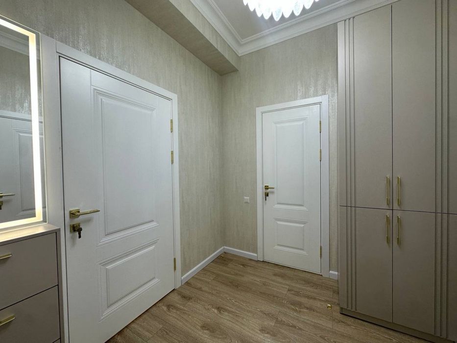 Продается ЭЛИТНАЯ квартира евролюкс 2/5/8 Яккасарай 50м2 ор-р Piramit