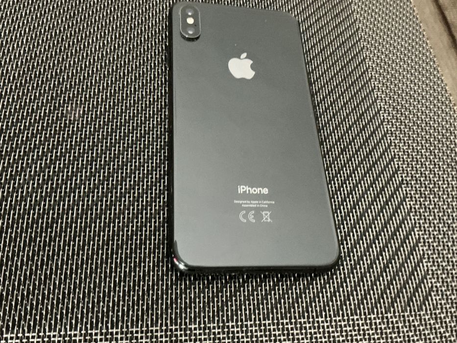 Iphone Xs max 64 gb