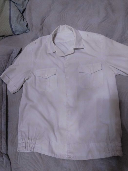 Продам белый рубашка для охрана