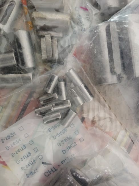 преходни втулки за електромотор, шпонки, калибровани валове и оси