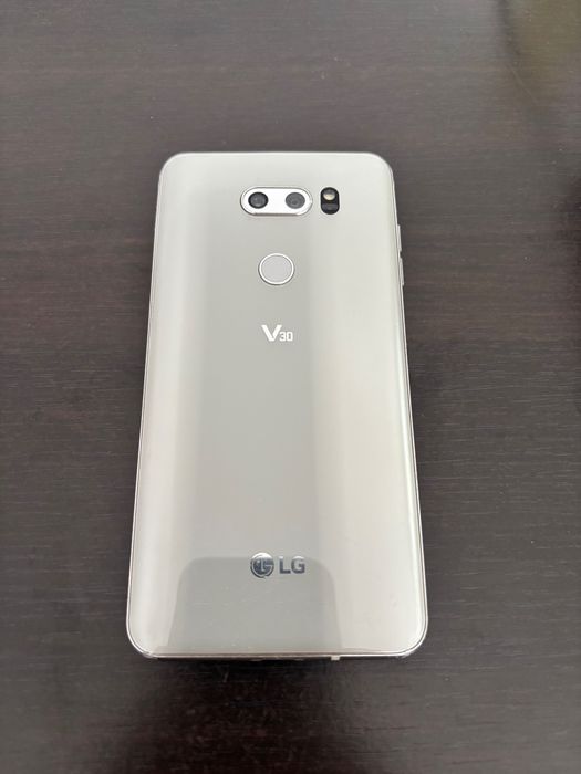 Telefon LG V30 ecran 2K oled