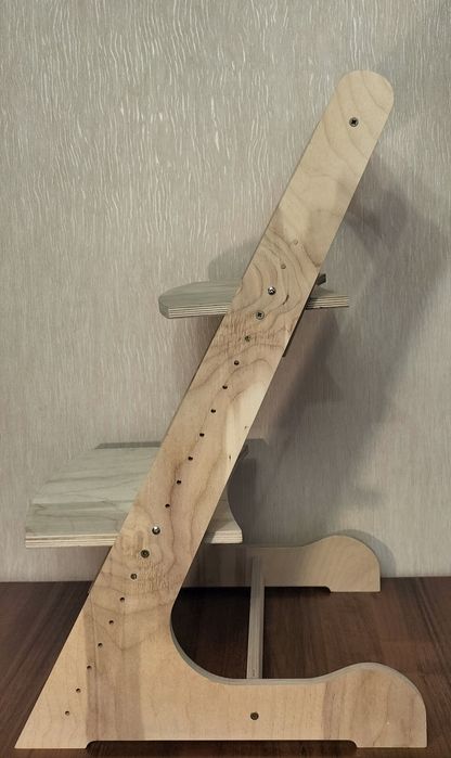 Детский растущий стул