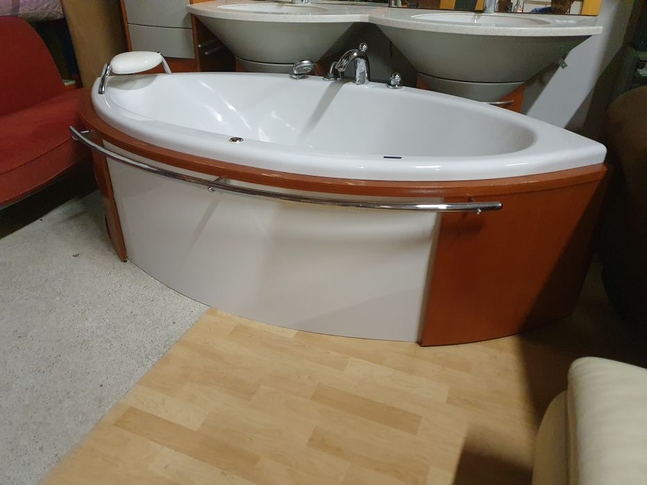 set mobilier baie cu cada insulara