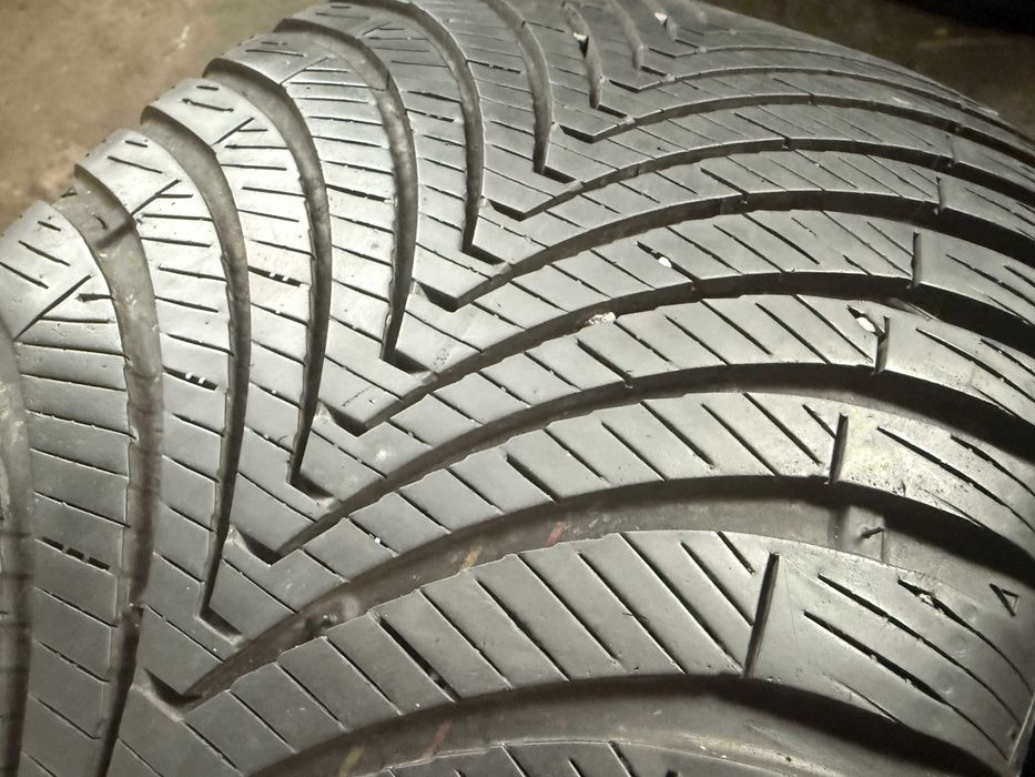 2x Anvelope All Season 225/40 r18 M+S - Kumho Solus 4S HA32