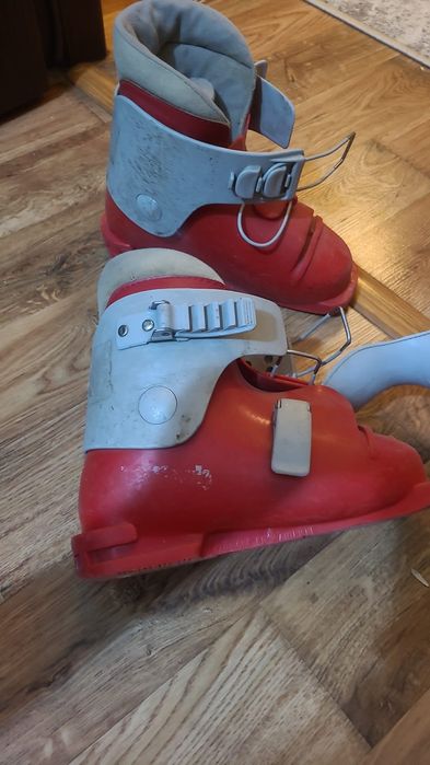 Clapari incepatori Rossignol R18