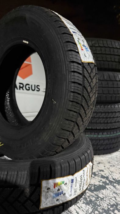 225/70 R15C 112/110R Kingnate Tutti Tro CAUCIUCURI 225 70 15 M+S DOT25