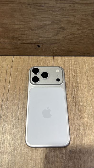 Макет IPhone 17 pro