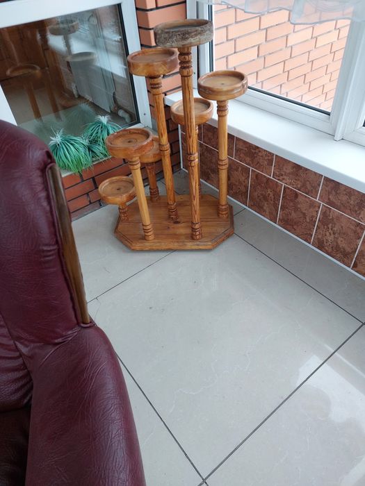 Подставка под цветы