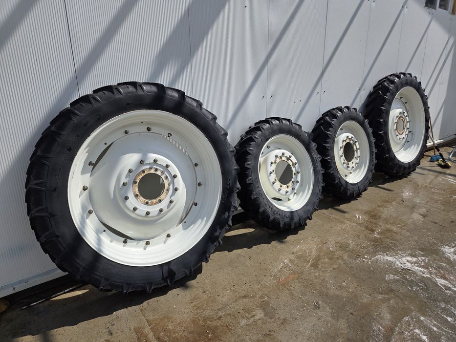 Roti inguste Tehnologice Tractor John Deere seria 6010