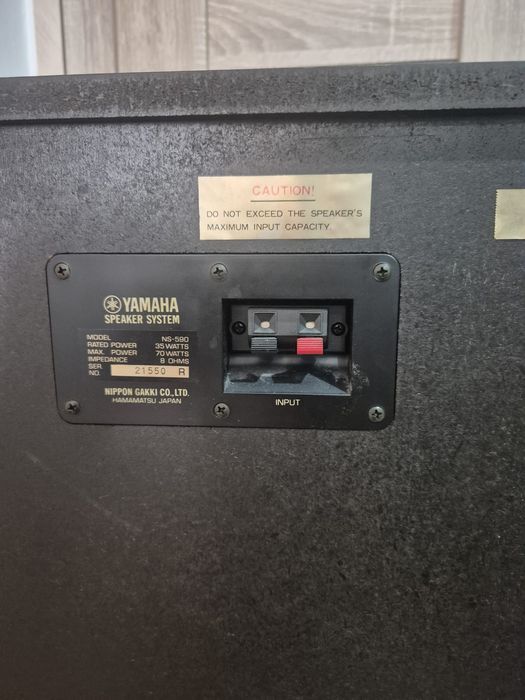 Boxe Yamaha NS 590