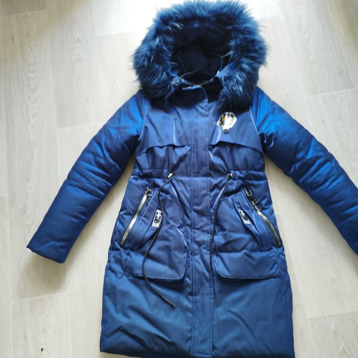 Продам куртку зимнюю, для девочки