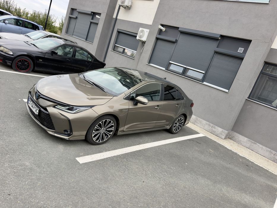 TOYOTA Corolla 2022 — imagine 2