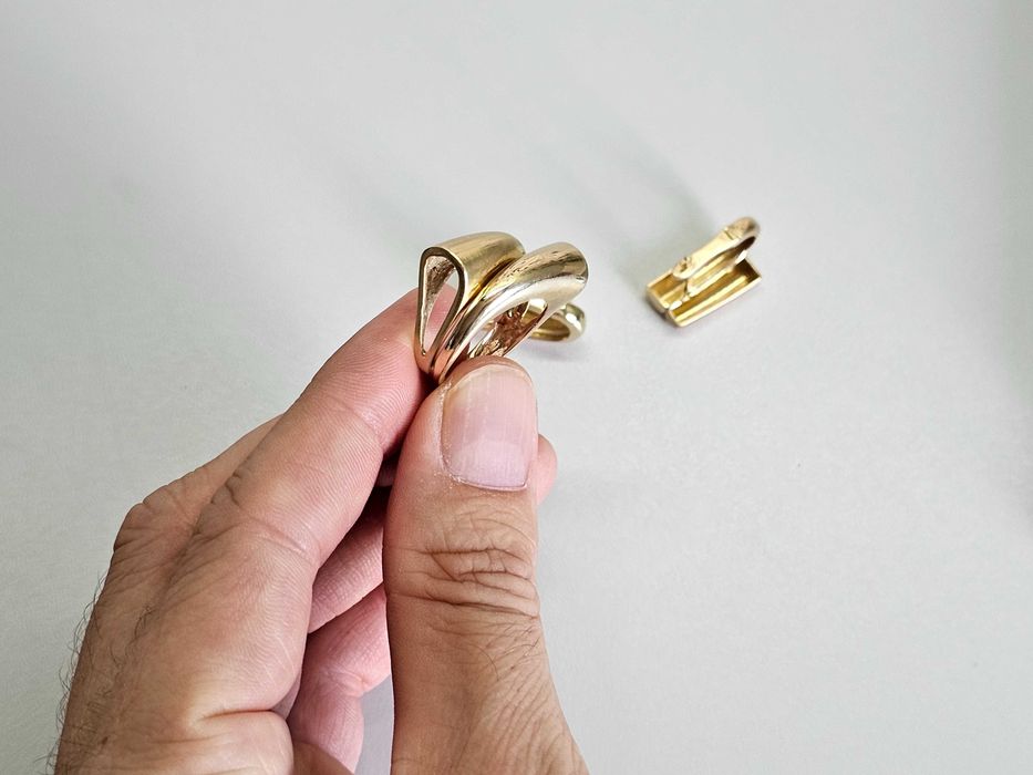 ПРОДАМ Шикарный Комплект: Cерёжки и кольцо / 585 Пробы 13.83 Грамма.