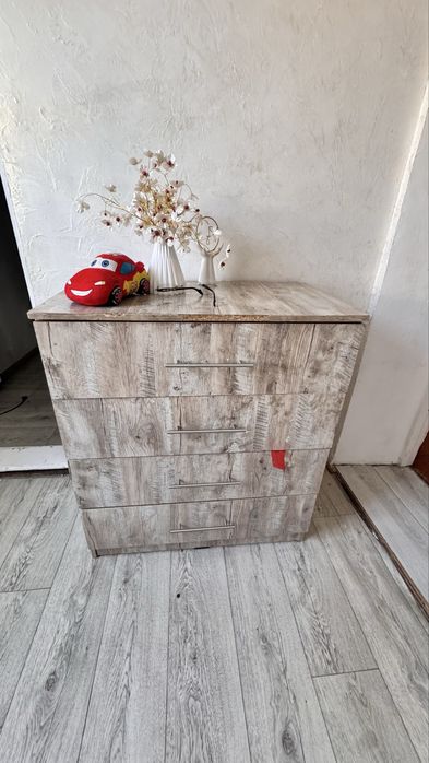 Продам шкаф срочно