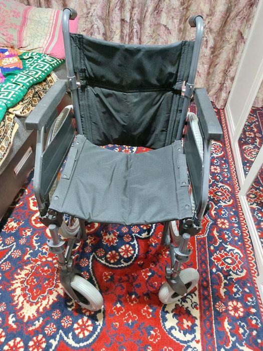 Продаю коляску  в идеальном состоянии