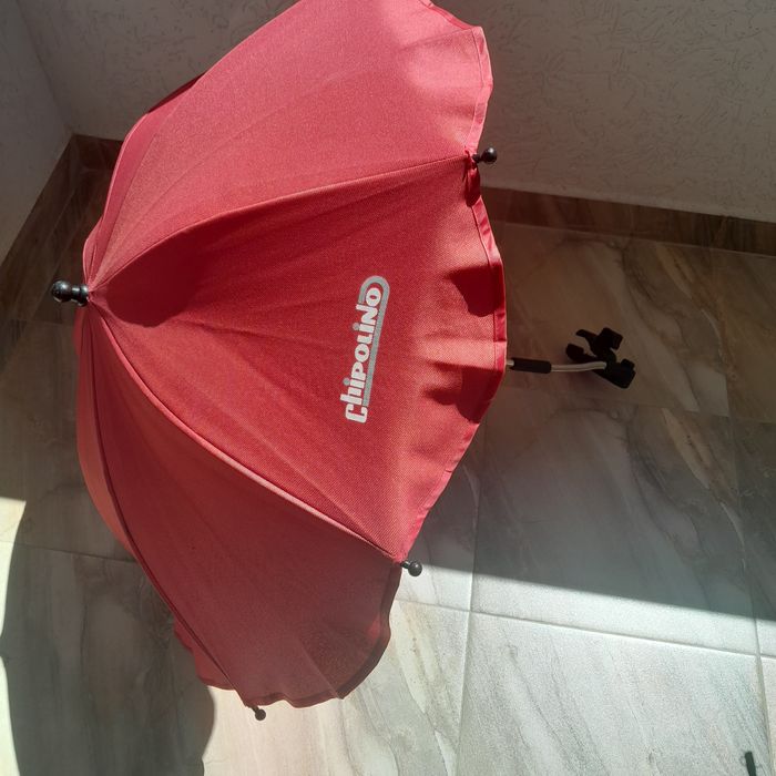 Чадърче и стойка за чаша