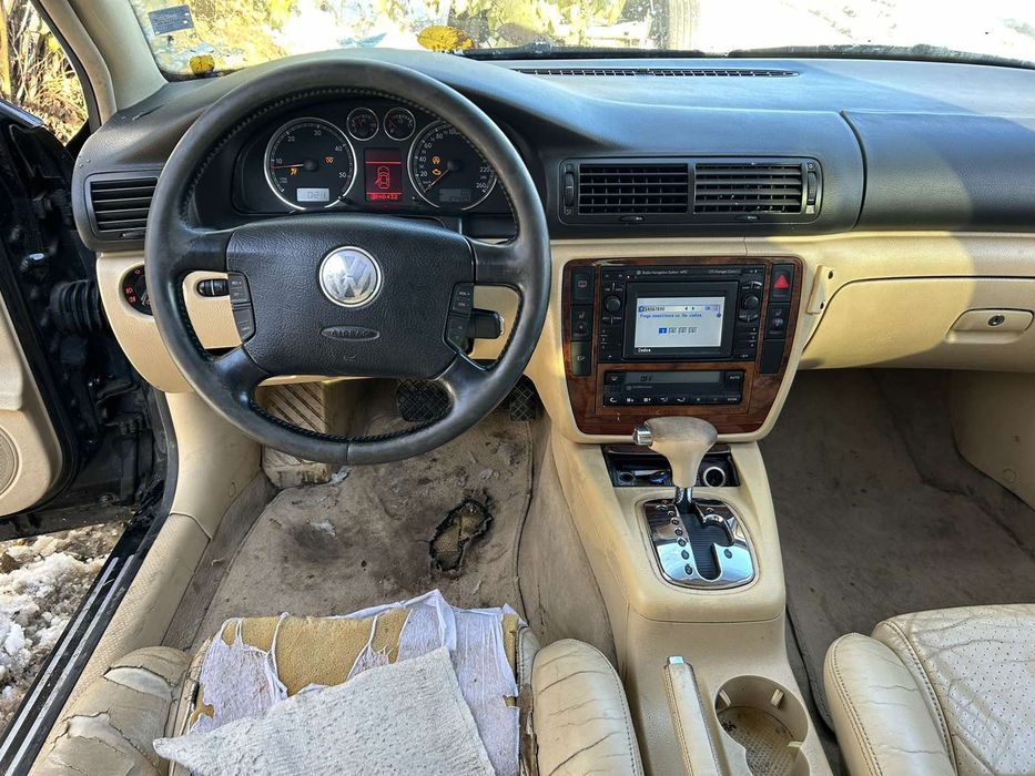 Фолксваген Пасат Б5.5 2.5 тди 180 коня автомат 4х4 Италиански на части