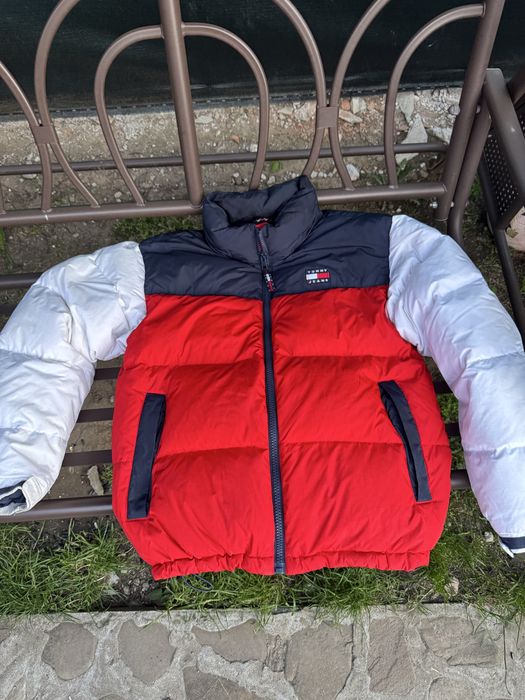 Geaca de iarna Tommy Hilfiger marimea M