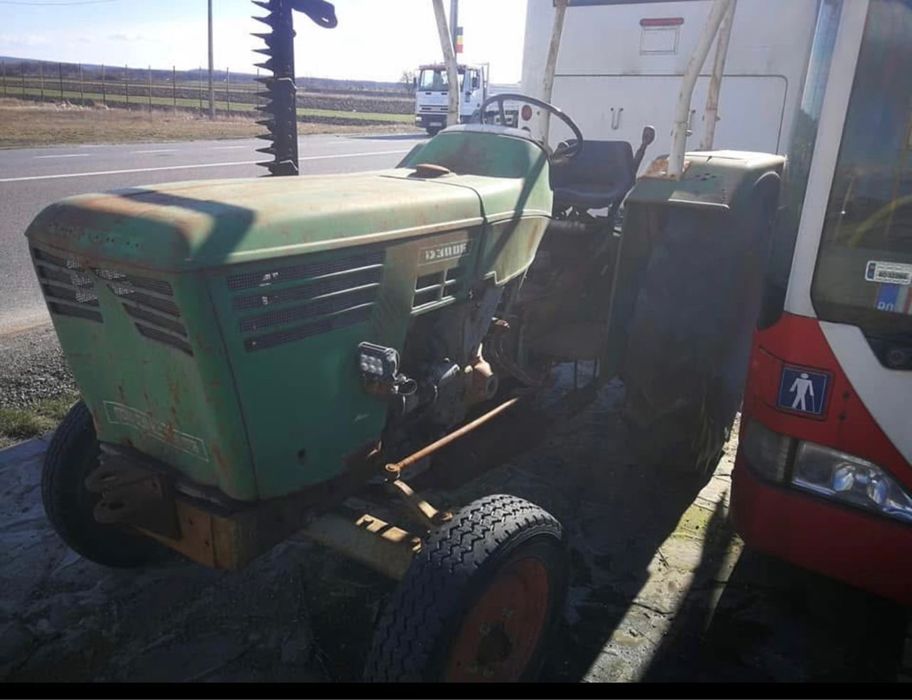 Tractor deutz 32cp cu cositoare laterala