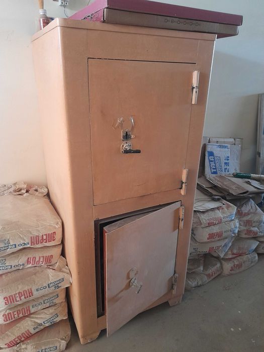 Сейф сотилади б/у