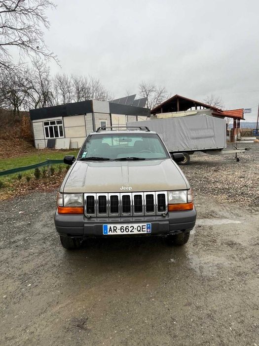 Jeep Grand Cherokee Laredo